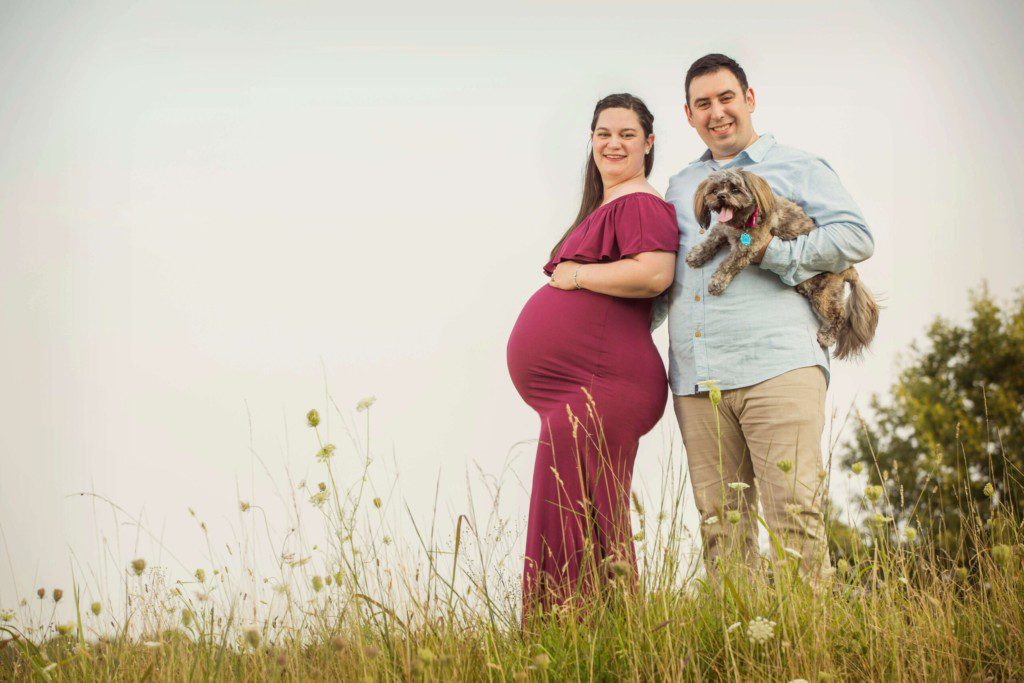 Outdoor Maternity Photography: Capturing the Love of Expecting Parents